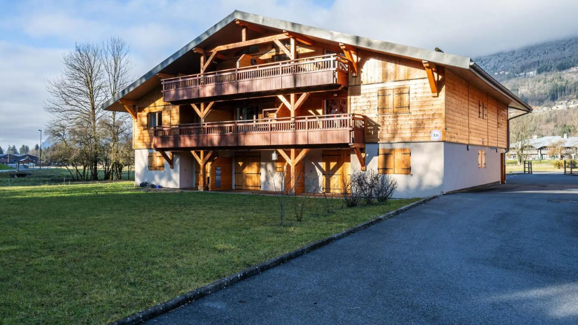 Apartment Niveoles By Interhome Morillon France